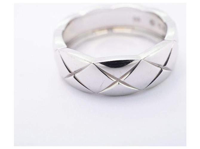 Chanel Coco Crush Band Ring - view 10
