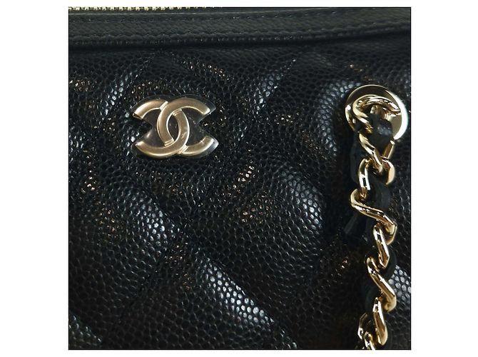 Bowling Chanel Borsa cilindrica in caviale, borsa a spalla, borsa a tracolla Nero - vista 2