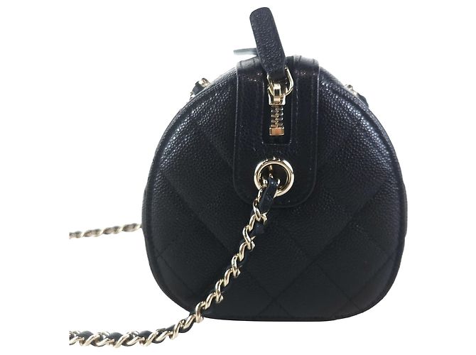 Bowling Chanel Borsa cilindrica in caviale, borsa a spalla, borsa a tracolla Nero - vista 3