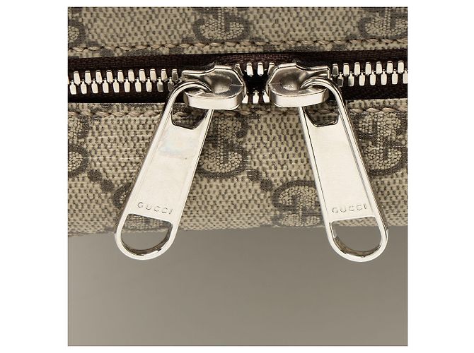 Bolso Trunk Suave GG Supreme de Gucci Castaño Beige - vista 9