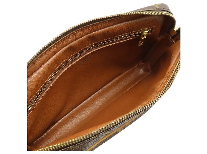 Clutch Dragonne Marly Monogram Louis Vuitton Marrone - vista 5