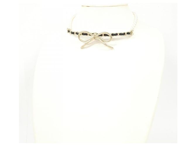 Classique Collier en cuir avec perles de fausse perle AB8496 de Chanel Noir - vue 5