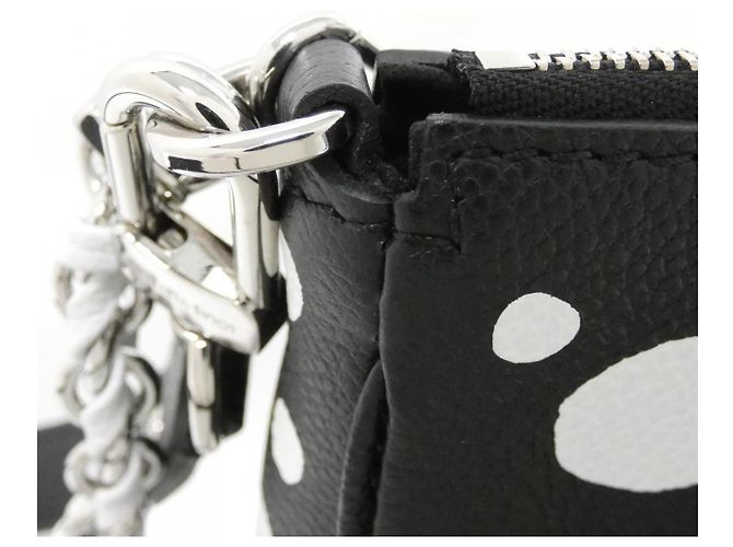 Borsa a spalla Multi Pochette Accessoires in Monogram Empreinte Louis Vuitton Nero - vista 6