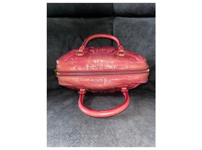 Miu Miu Borsa in pelle arricciata Rosso - vista 9
