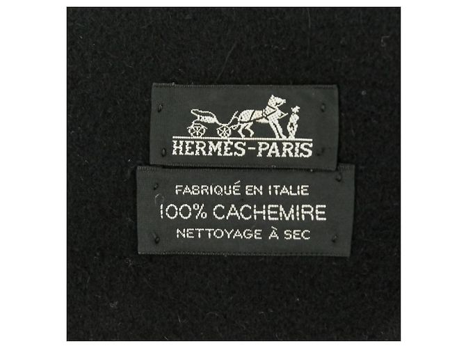 Stola in cashmere nero con frange Hermès - vista 9