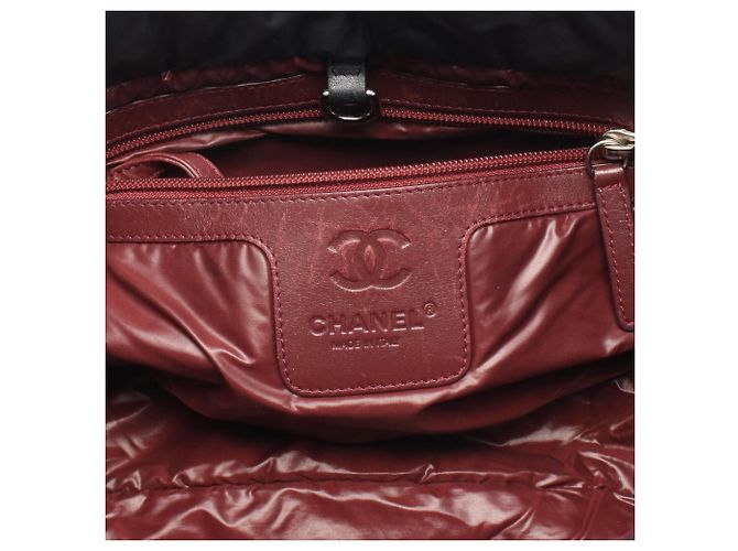 Borsa tote reversibile piccola Coco Cocoon di Chanel Nero Bordò - vista 4