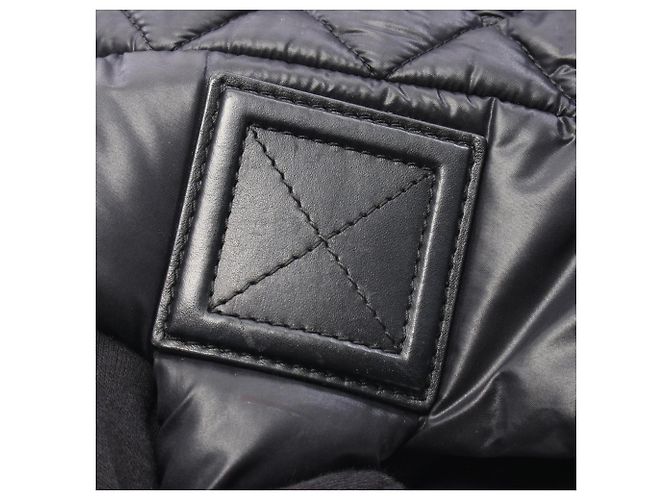 Borsa tote reversibile piccola Coco Cocoon di Chanel Nero Bordò - vista 8