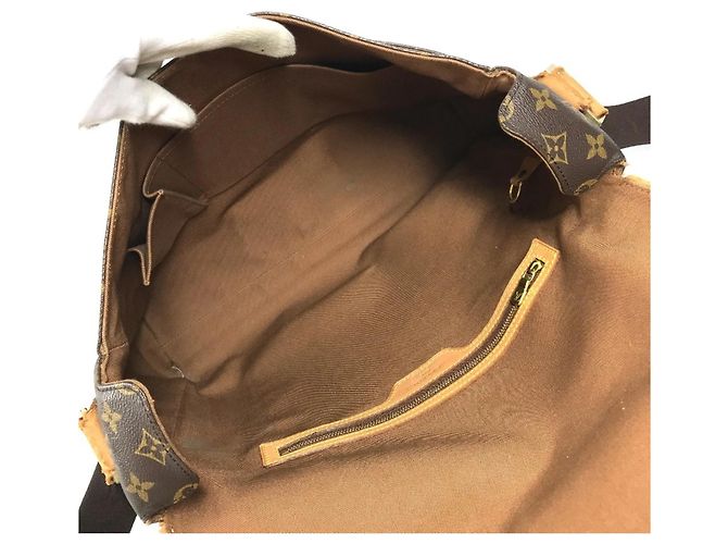 Borsa Messenger Abbesses Monogramma Louis Vuitton Marrone - vista 14