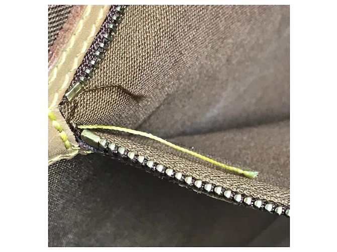 Borsa Messenger Abbesses Monogramma Louis Vuitton Marrone - vista 18