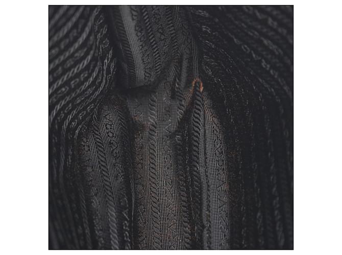 Prada Nylon Schultertasche Schwarz - Ansicht 10