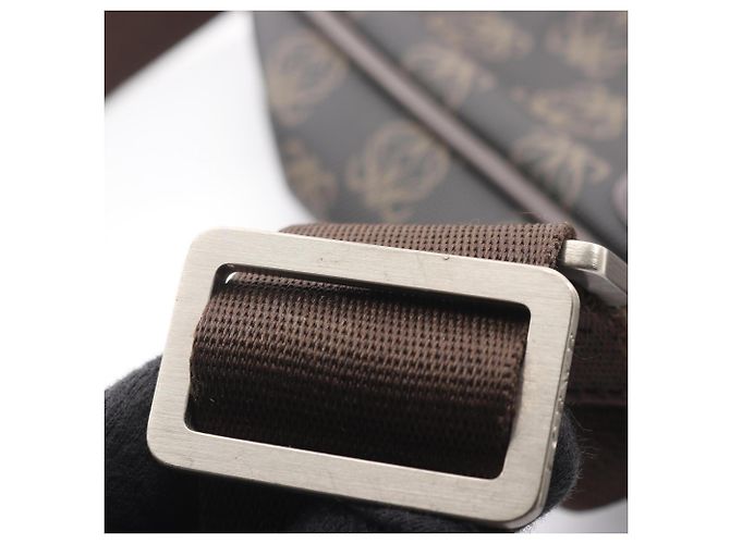 Bolsa de Ombro Anagram Repeat da Loewe Marrom - vista 9