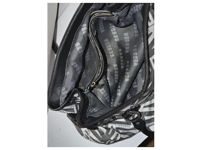 Versus borsa Nero Bianco - vista 7