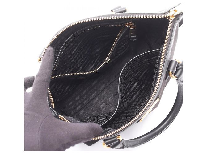 Borsa a mano Prada nera in pelle e tela Nero - vista 3