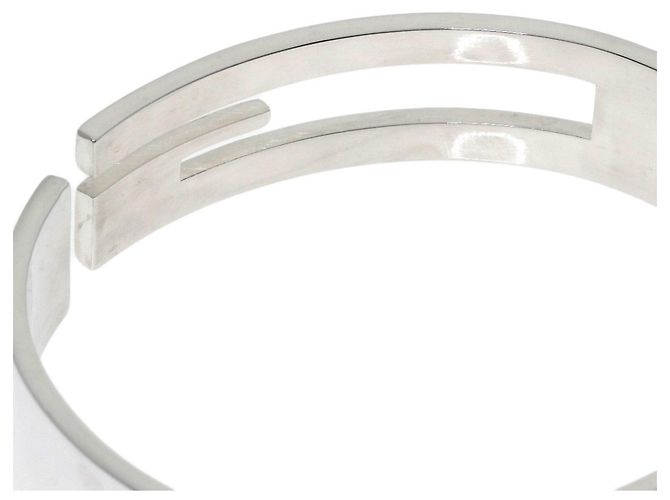 Bracciale in argento con logo G ritagliato di Gucci - vista 4