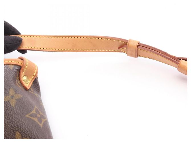Borsa a Spalla Saumur 30 Louis Vuitton Marrone - vista 15