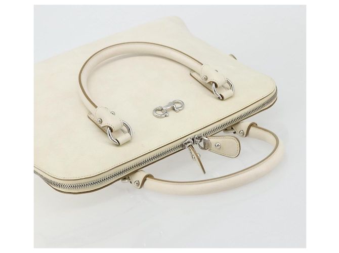 Borsa a mano Gancini in pelle bianca e argento di Salvatore Ferragamo Auth bs34555 Bianco - vista 6