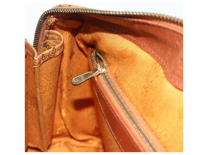Borsa Boston MCM Logogram Vicetos PVC Marrone Oro Auth 178073A D'oro - vista 19