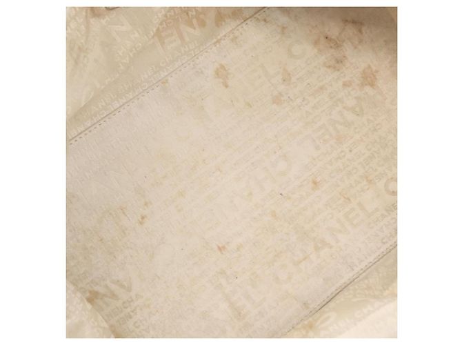 CHANEL Borsa a Mano Choco Bar Pelle Bianca Argento CC Auth 178206 Bianco - vista 11