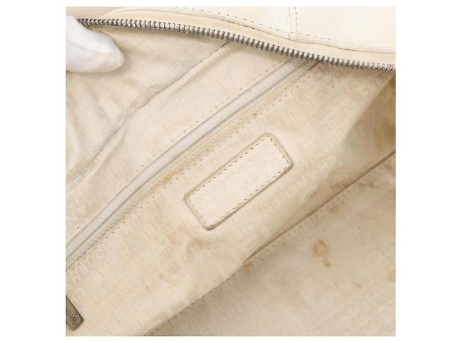 CHANEL Borsa a Mano Choco Bar Pelle Bianca Argento CC Auth 178206 Bianco - vista 18