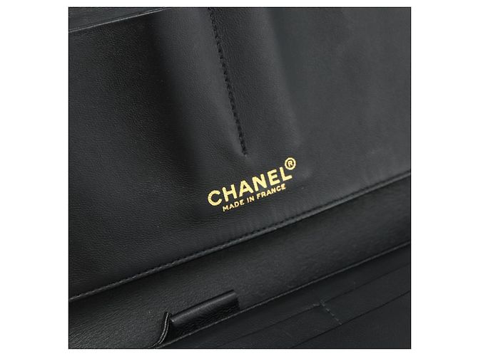 CHANEL Clutch Choco Bar Camelia in Pelle di Agnello Nero Oro CC Auth 177325A D'oro - vista 12