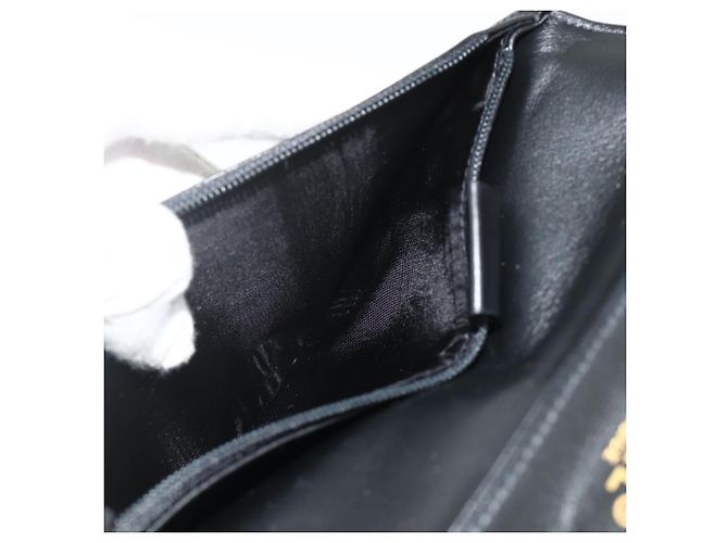 CHANEL Clutch Choco Bar Camelia in Pelle di Agnello Nero Oro CC Auth 177325A D'oro - vista 21