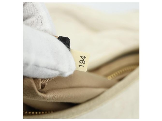 Borsa a Spalla Miu Miu Matelassé in Pelle Bianca e Oro Auth 178993 Bianco D'oro - vista 12