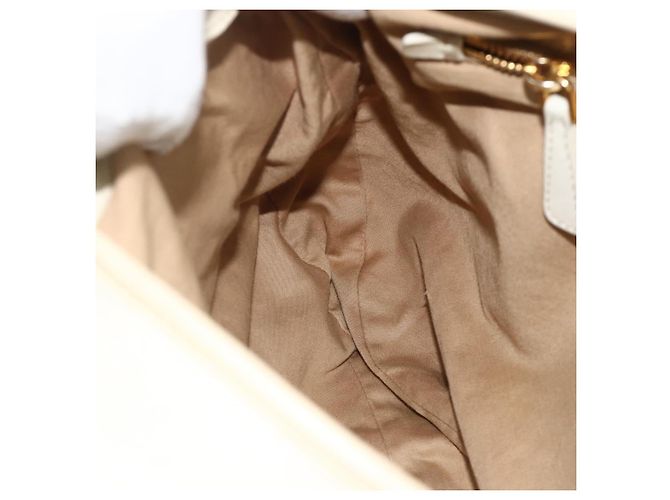Borsa a Spalla Miu Miu Matelassé in Pelle Bianca e Oro Auth 178993 Bianco D'oro - vista 21