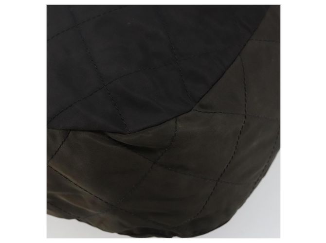 Borsa a spalla con catena Prada in nylon nero e oro Auth bs34879A D'oro - vista 14