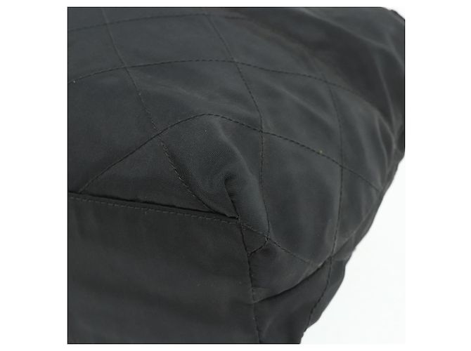 Borsa Tote a Catena Prada Nylon Nero Oro Auth 178129 D'oro - vista 15