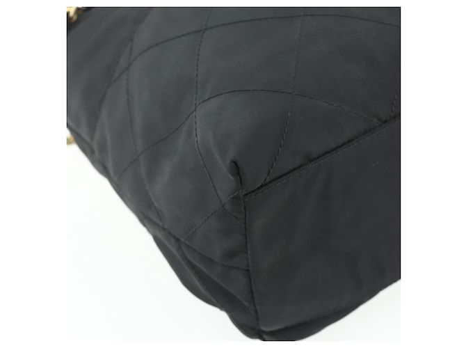 Borsa Tote a Catena Prada Nylon Nero Oro Auth 178129 D'oro - vista 16