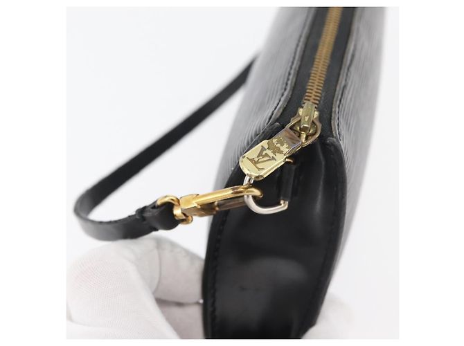 LOUIS VUITTON Pochette Accesorios Epi Negra M52982 LV Auth bs34835 Negro - vista 10