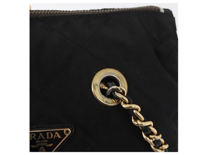 Borsa a Spalla con Catena PRADA in Nylon Nero e Oro Auth bs34842 D'oro - vista 19