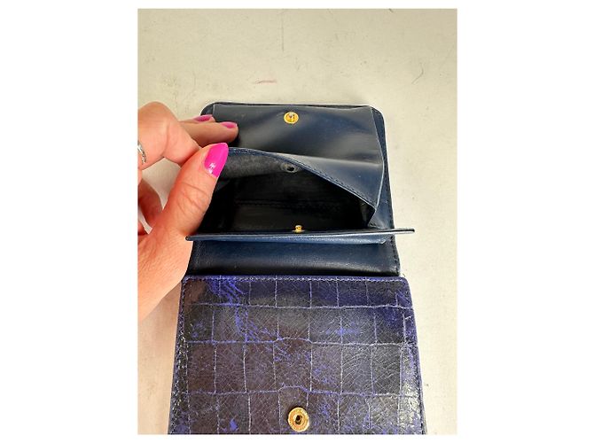 Carteira compacta vintage Miu Miu em couro croco azul - vista 5
