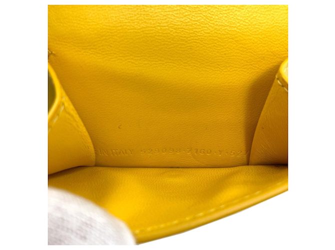 Portefeuille pliable en cuir jaune Balenciaga - vue 7