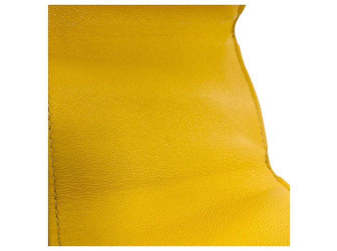 Portefeuille pliable en cuir jaune Balenciaga - vue 9
