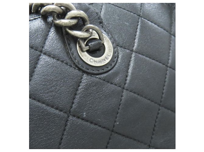 Chanel Matelassé 2-Way Tote Bag Black - view 18