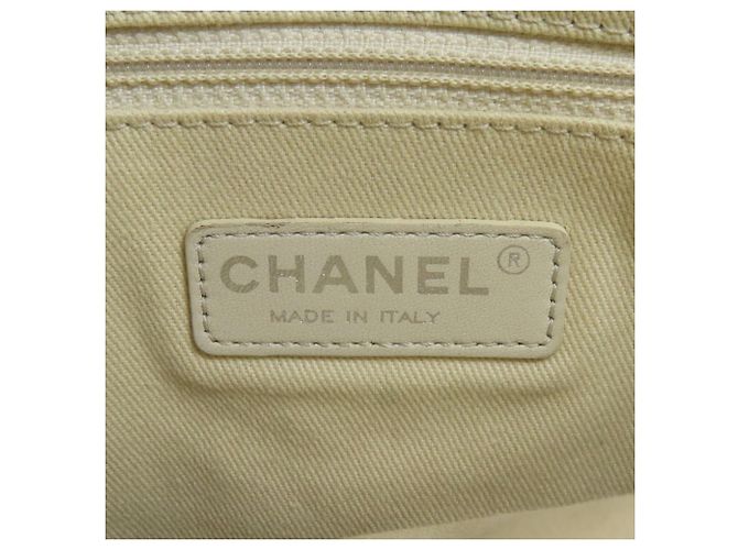 Chanel Matelassé 2-Way Tote Bag Black - view 6