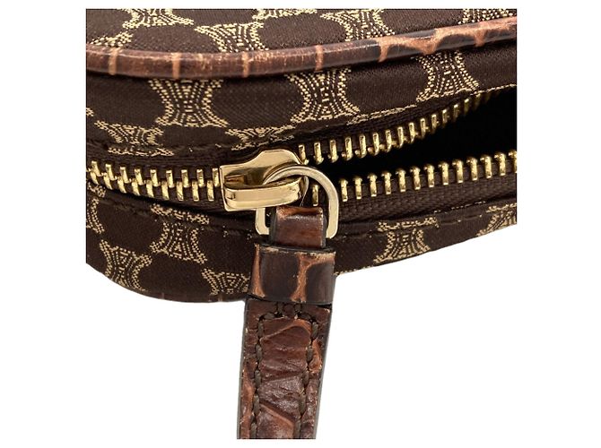 Céline Celine Schultertasche aus Canvas mit Macadam-Muster Braun - Ansicht 10
