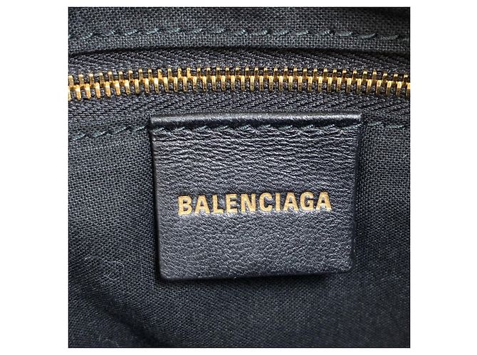 Bolsa de Ombro Balenciaga 702701 BB Monogram - vista 6