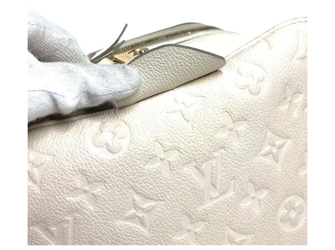 Borsa Tote Louis Vuitton Monogram Empreinte Mare MM Bianco - vista 13
