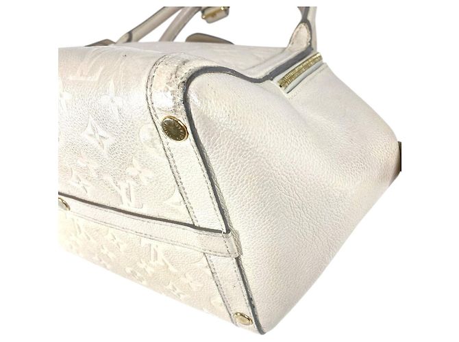Borsa Tote Louis Vuitton Monogram Empreinte Mare MM Bianco - vista 6