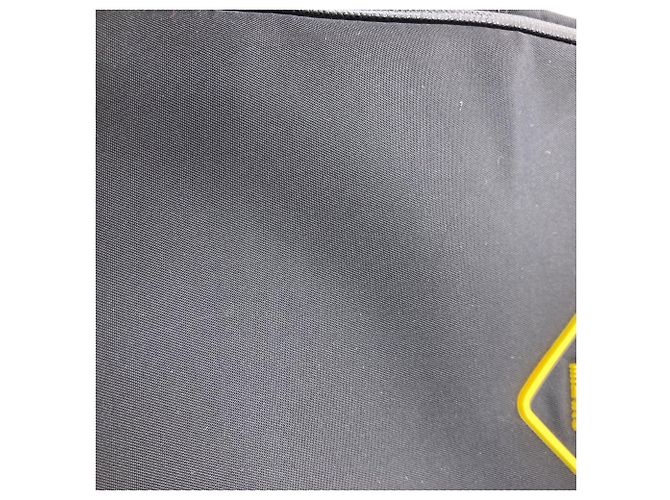 Borsa a tracolla in nylon nero con logo Prada - vista 15
