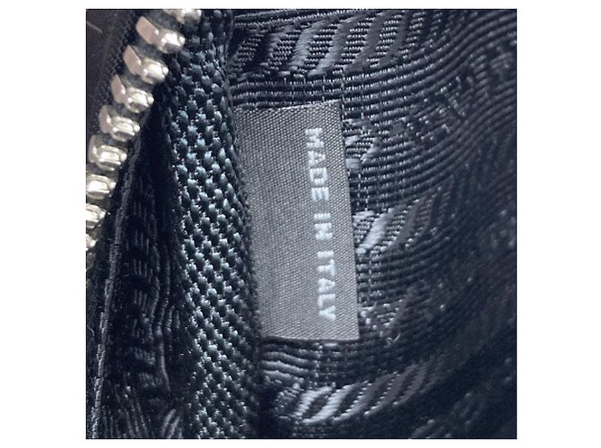Borsa a tracolla in nylon nero con logo Prada - vista 7