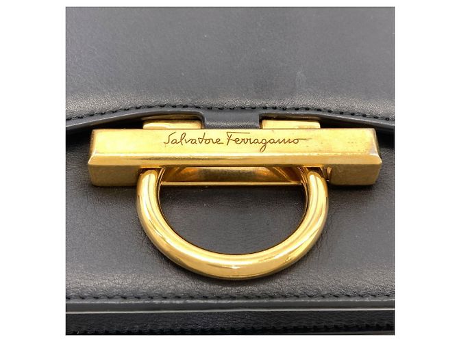 Borsa a tracolla lunga Salvatore Ferragamo Gancini Hardware Nero - vista 14