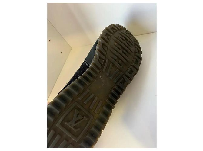 Louis Vuitton Sneakers Run Away Nero - vista 8
