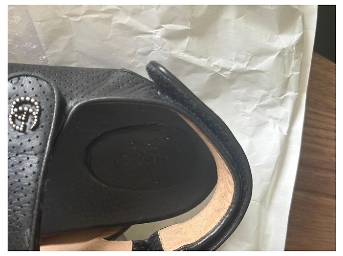 Gucci Sandali in pelle nera traforata Nero - vista 4