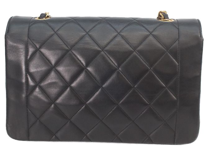 Chanel A01165 Borsa a Spalla Diana 25 in Pelle di Agnello Nera con Hardware Oro Nero - vista 3