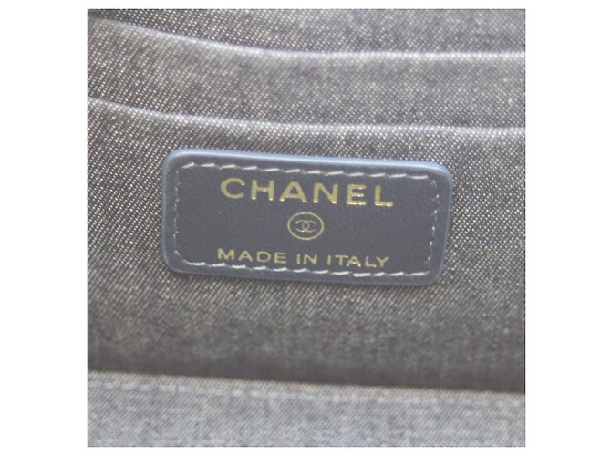 Borsa a tracolla Chanel in agnello nero - vista 11