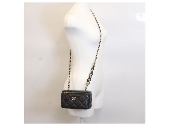 Borsa a tracolla Chanel in agnello nero - vista 13