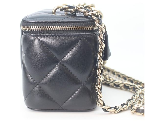 Borsa a tracolla Chanel in agnello nero - vista 4